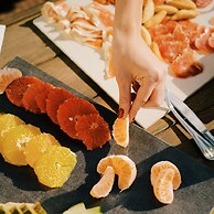 Petit Palace Lealtad Plaza