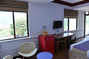 Westwood Riverside Garden Resort