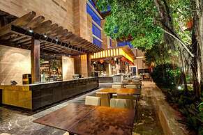 InterContinental Heilong Lake by IHG