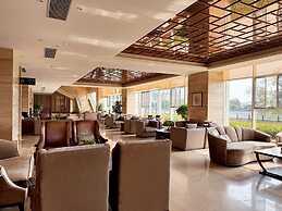 InterContinental Heilong Lake by IHG