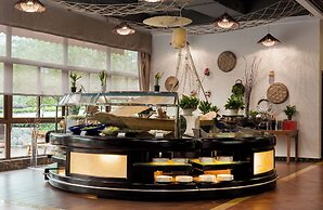 InterContinental Heilong Lake by IHG