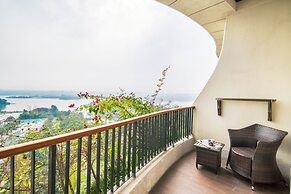 InterContinental Heilong Lake by IHG