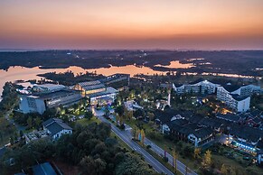 InterContinental Heilong Lake by IHG