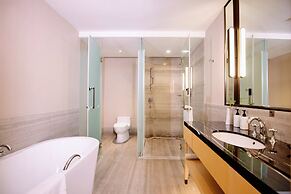 InterContinental Heilong Lake by IHG
