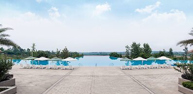 InterContinental Heilong Lake by IHG