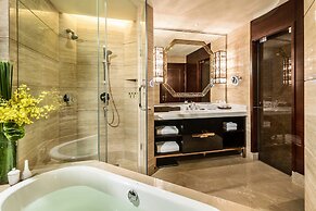 InterContinental Heilong Lake by IHG
