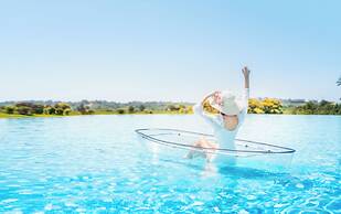 InterContinental Heilong Lake by IHG