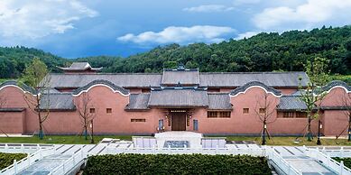 InterContinental Heilong Lake by IHG