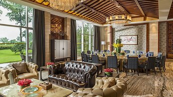 InterContinental Heilong Lake by IHG