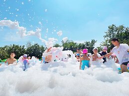 InterContinental Heilong Lake by IHG