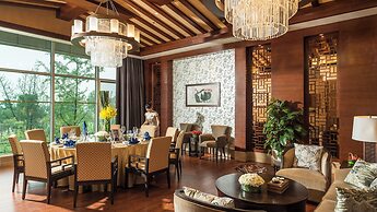 InterContinental Heilong Lake by IHG