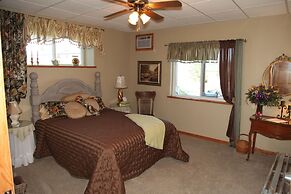 Sawin Logs Inn