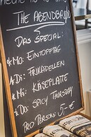 HENRI Hotel Hamburg Downtown