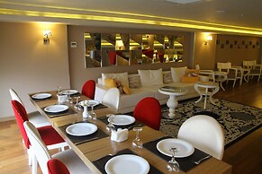 The Time Hotel Old City