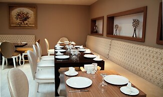 The Time Hotel Old City