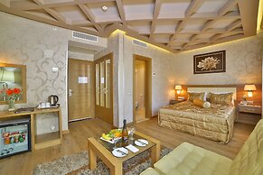 The Time Hotel Old City