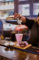 The Continent Hotel Sukhumvit