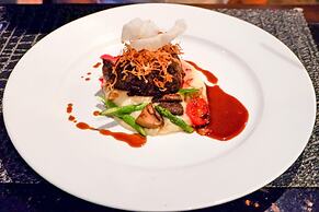 The Continent Hotel Sukhumvit