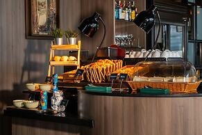 The Continent Hotel Sukhumvit