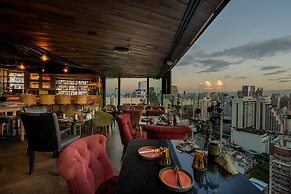 The Continent Hotel Sukhumvit
