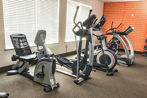 La Quinta Inn & Suites by Wyndham Starkville at MSU