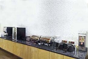 La Quinta Inn & Suites by Wyndham Starkville at MSU