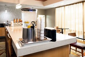 La Quinta Inn & Suites by Wyndham Starkville at MSU