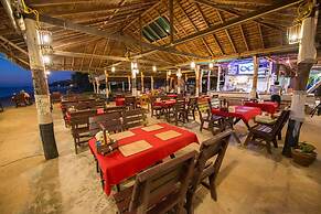 Lanta Nice Beach Resort