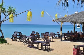 Lanta Nice Beach Resort