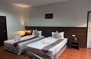 Lanta Nice Beach Resort