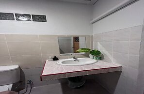 Lanta Nice Beach Resort