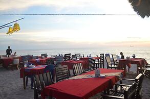 Lanta Nice Beach Resort