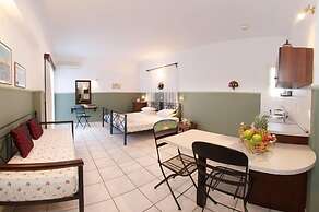 Nostos Studios & Apartments