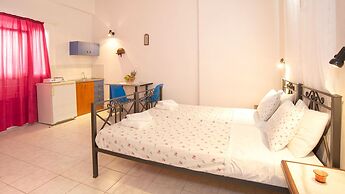 Nostos Studios & Apartments