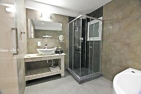 Achilleos City Hotel