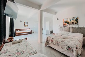 Calador Búzios Hotel