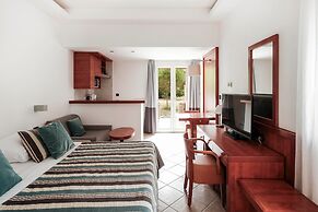 Zaton Holiday Resort Apartments