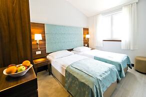 Zaton Holiday Resort Apartments