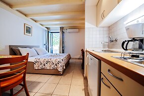 Zaton Holiday Resort Apartments