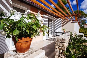 Zaton Holiday Resort Apartments