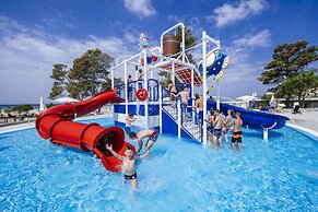 Zaton Holiday Resort Apartments