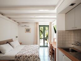 Zaton Holiday Resort Apartments