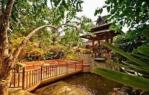 Flushing Meadows Resort and Playground