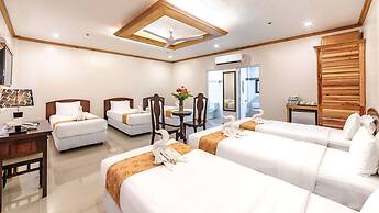 Flushing Meadows Resort and Playground