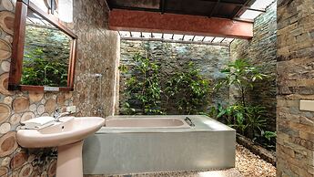 Flushing Meadows Resort and Playground