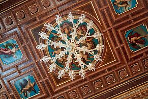 The Ritz-Carlton, Vienna