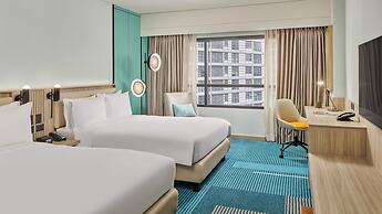 Holiday Inn & Suites Makati by IHG