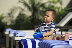 Holiday Inn & Suites Makati by IHG