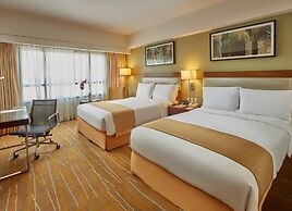 Holiday Inn & Suites Makati by IHG