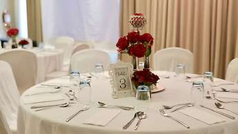 Holiday Inn & Suites Makati by IHG